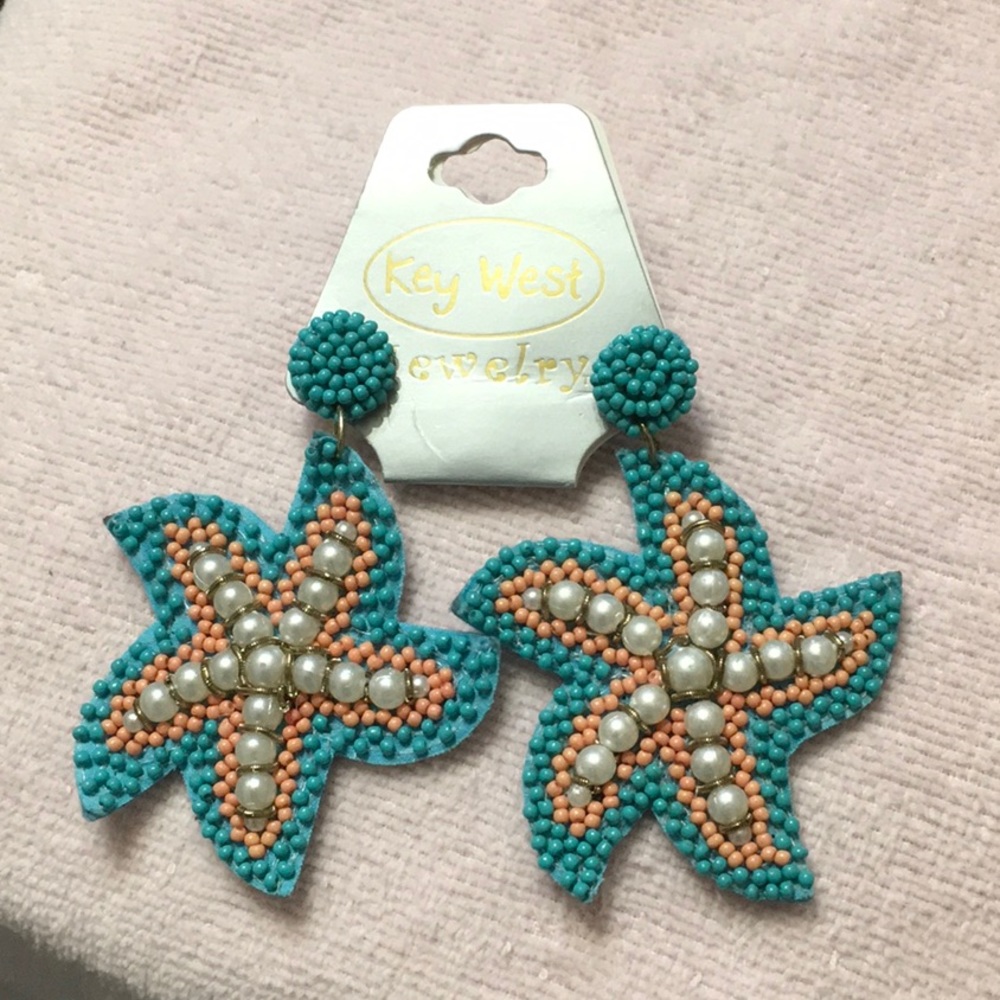 Studded Dangle Beaded Key West Earrings. Hangs about 3” NWT
